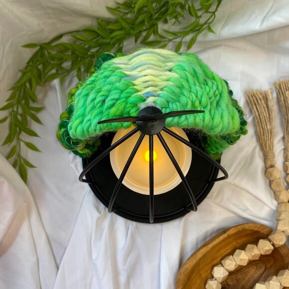 Handwoven Bat Cage Candle Display Decor - Picture 2 of 4